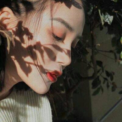 头像卡通女生素描头像图片