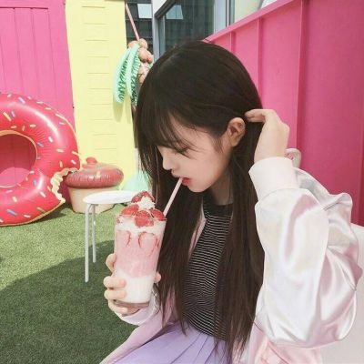 qq女生头像部位下身图片