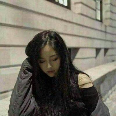 女生图片短发霸气头像图片