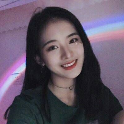 女生的qq头像背影霸气图片