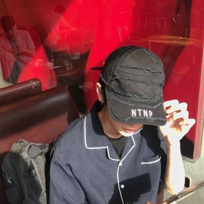 男生说摸自己头像摸狗狗图片