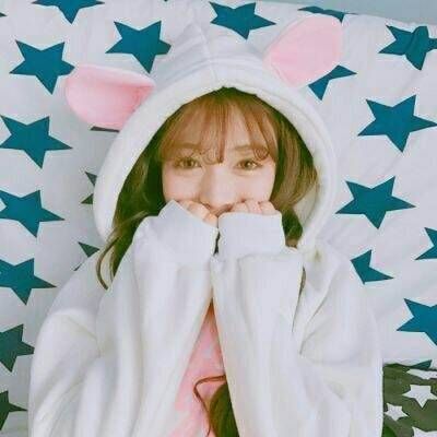 手绘唯美女生头像可爱图片