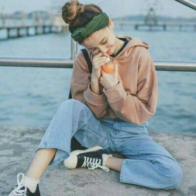 手绘唯美女生头像可爱图片