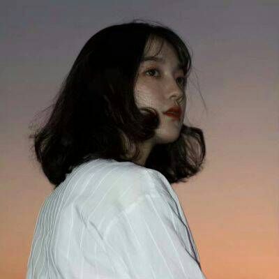 动漫女生头像唯美梦幻图片