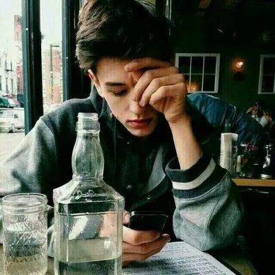 欧美帅哥头像冷酷霸气2018最新小受男生头像图片