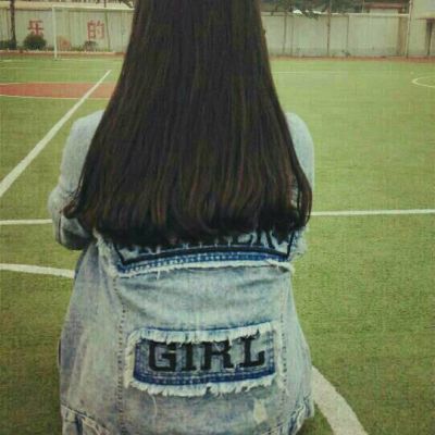 女生头像森系手绘简约图片