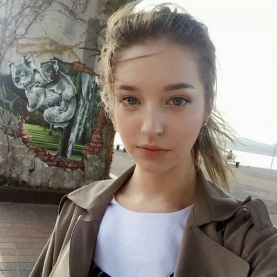 qq闺蜜黑白头像女生图片