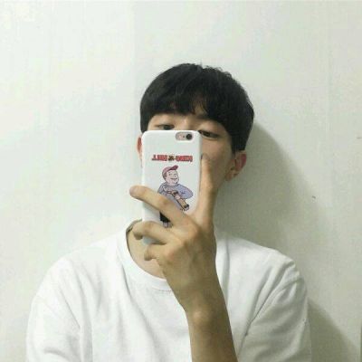 qq头像男生看书的头像图片
