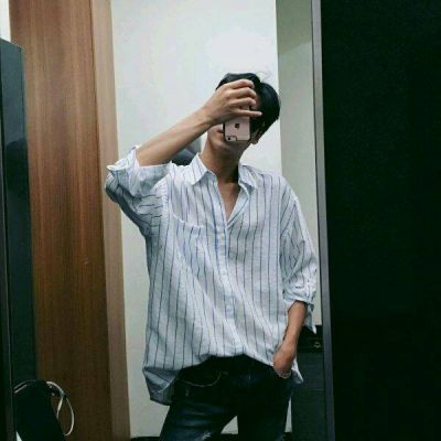 qq头像男生看书的头像图片