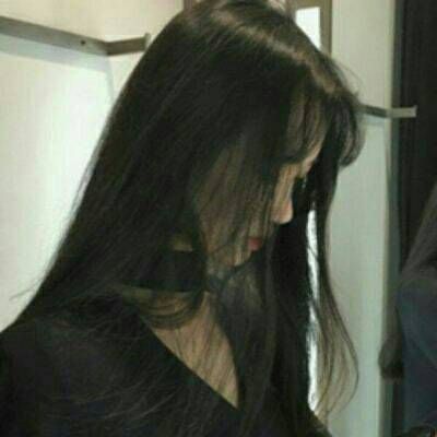 女生戴帽子的头像可爱图片