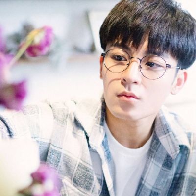 好看的qq头像痛到心碎的头像 男生 动漫图片