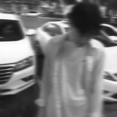 小清新非主流男生白发头像带字图片
