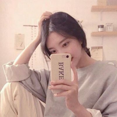 动漫唯美背影女生头像图片