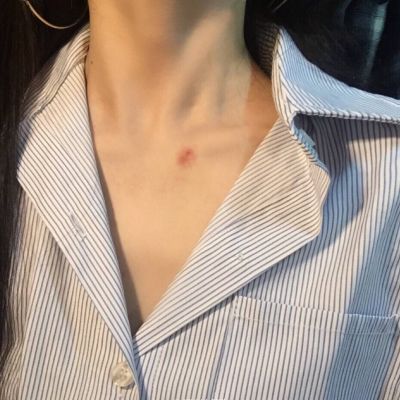 女生头像唯美侧脸短发图片