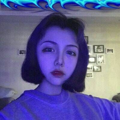 qq女生头像潮流黑白图片
