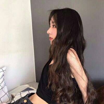 qq女生头像潮流黑白图片