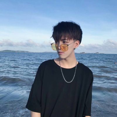 2018意境头像伤感男生换黑色头像是什么意思图片