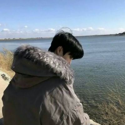2018意境头像伤感男生换黑色头像是什么意思图片