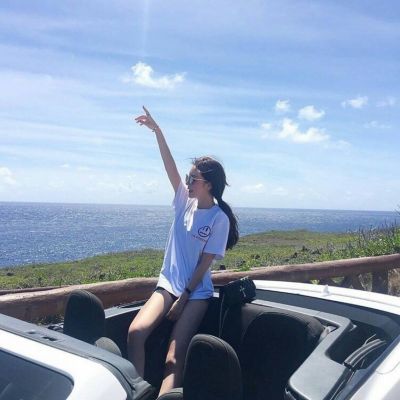 qq动漫女生半身头像图片