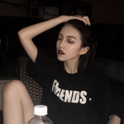 动画头像女生可爱唯美图片
