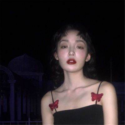 动画头像女生可爱唯美图片
