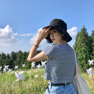 带眼镜的动漫女生头像图片