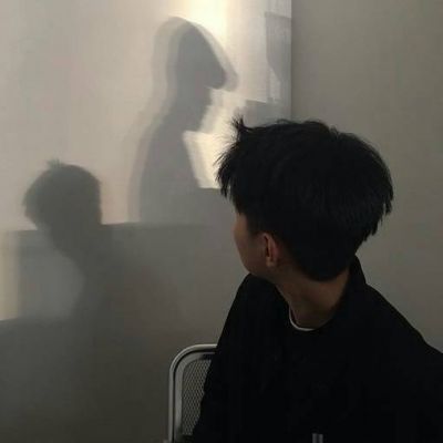 最新铅笔绘画动漫人物男生头像图片