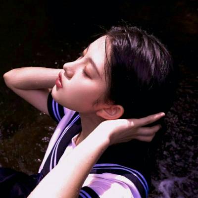 qq头像女生孤单背影图片