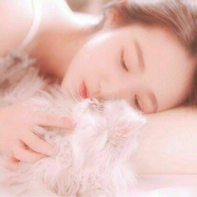 阳光活泼女生头像高清图片