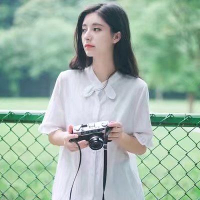 阳光活泼女生头像高清图片