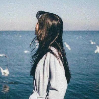 阳光活泼女生头像高清图片