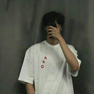 2018最新高清男生头像黑白高冷背影头像大全图片
