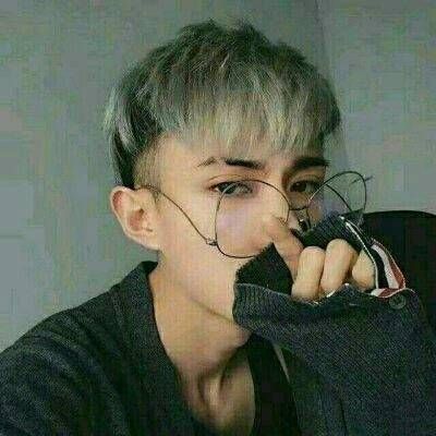 超级帅带点颓废的网上超帅的男生头像图片