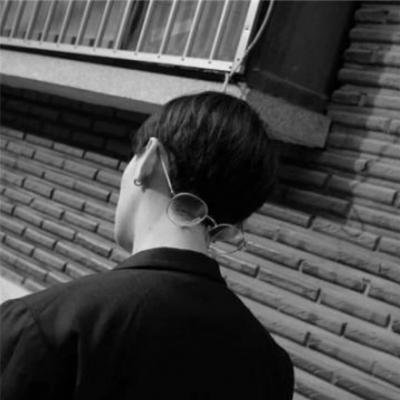 2018最新陌陌男生头像带字头像大全图片