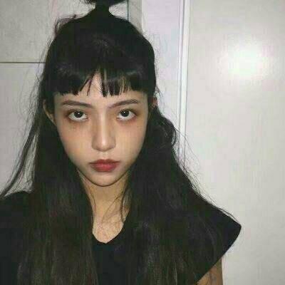 qq头像女生侧影阳光图片