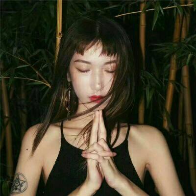 qq头像女生侧影阳光图片