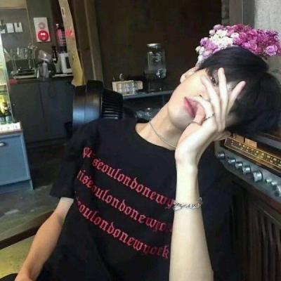 个性落寞的微博头像伤感正太头像 男生图片