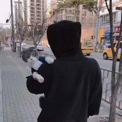 最新微信背影头像二次元头像男生红眸图片