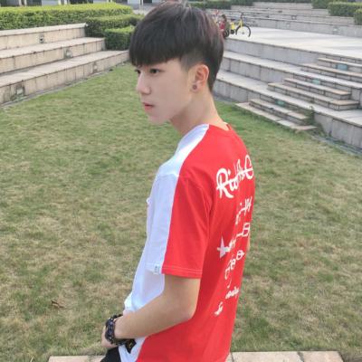 好看的韩系头像在哭的头像男生图片