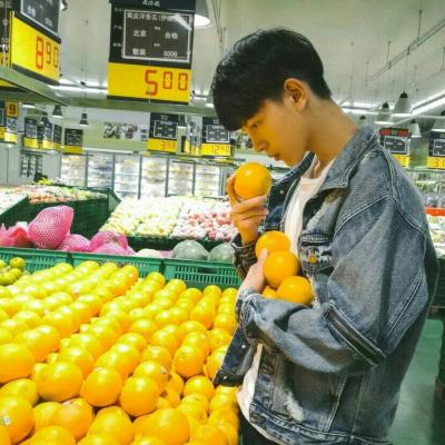 年轻有朝气的贴吧头像帅哥男生头像欧美潮图片