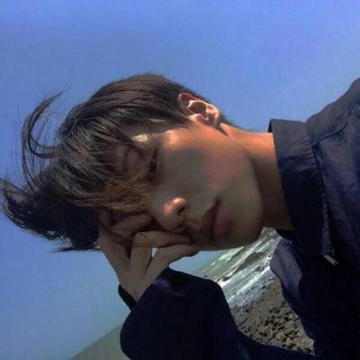 2018超好看的qq头像最潮流的男生头像图片