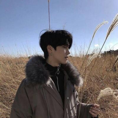 2018超好看的qq头像最潮流的男生头像图片