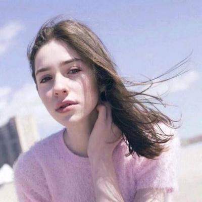 qq头像女生染发白色