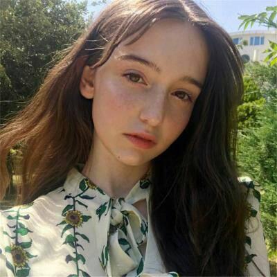 qq头像女生染发白色图片