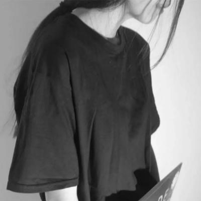 女生高清头像卖萌可爱图片