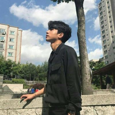 有点拽超酷的qq男生带字头像qq男生带图片