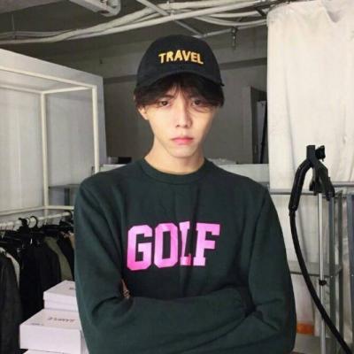 有点拽超酷的qq男生带字头像qq男生带图片