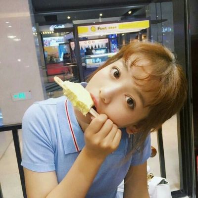 qq头像侧面女生头像图片