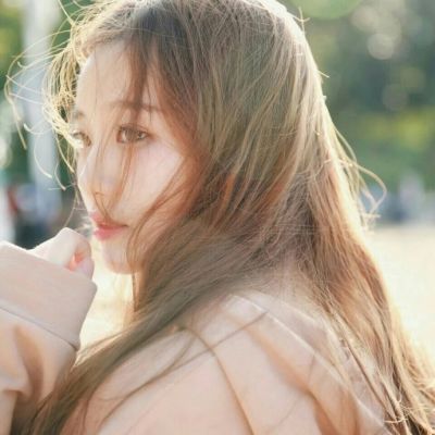 qq头像侧面女生头像图片