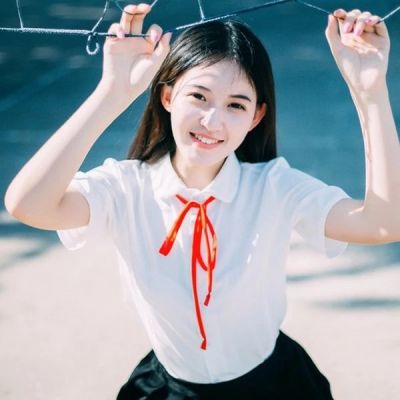qq头像侧面女生头像图片